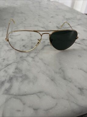Ray Ban Classic Gold Frame Aviator Sunglasses with Missing Lense